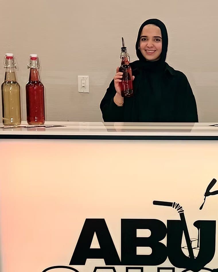 Manar, Mixologist at Abu Sauce Mocktails